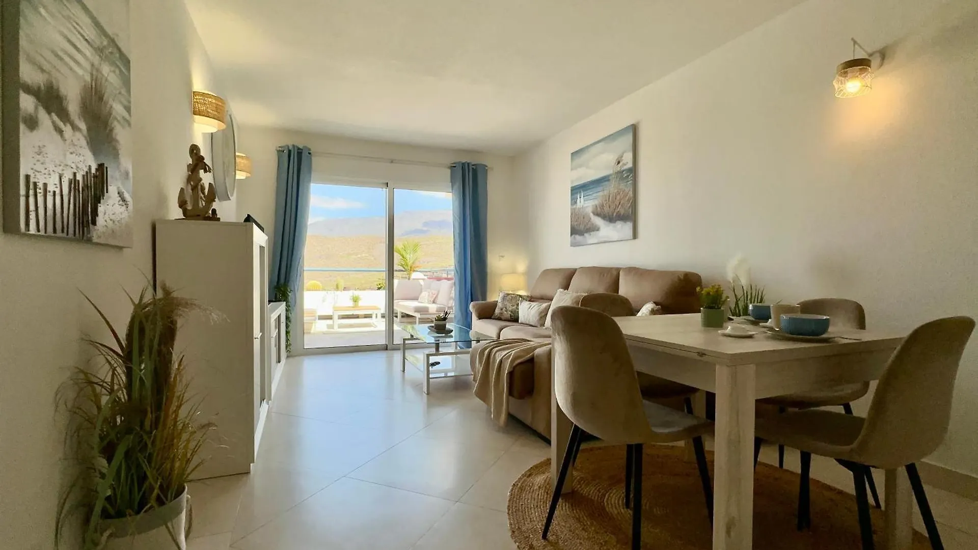 Apartmán Sunset Hideaway-Roque del Conde Costa Adeje  0*, Costa Adeje (Tenerife)